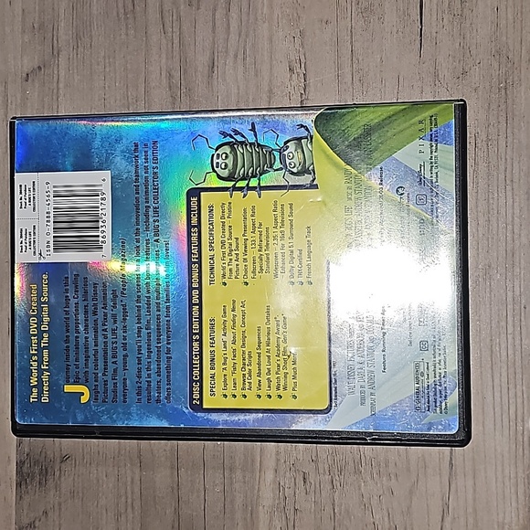 🎯5 For $25🎯Disney Pixar A Bug's Life Collector's Edition - Picture 2 of 3